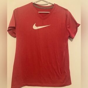 Nike Girl’s XL Fuschia Dri-Fit Short Sleeve T Shirt